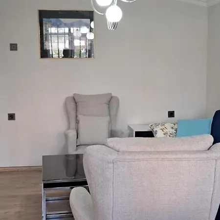 Furnished Flat In Konyaalti Beaches דירה *